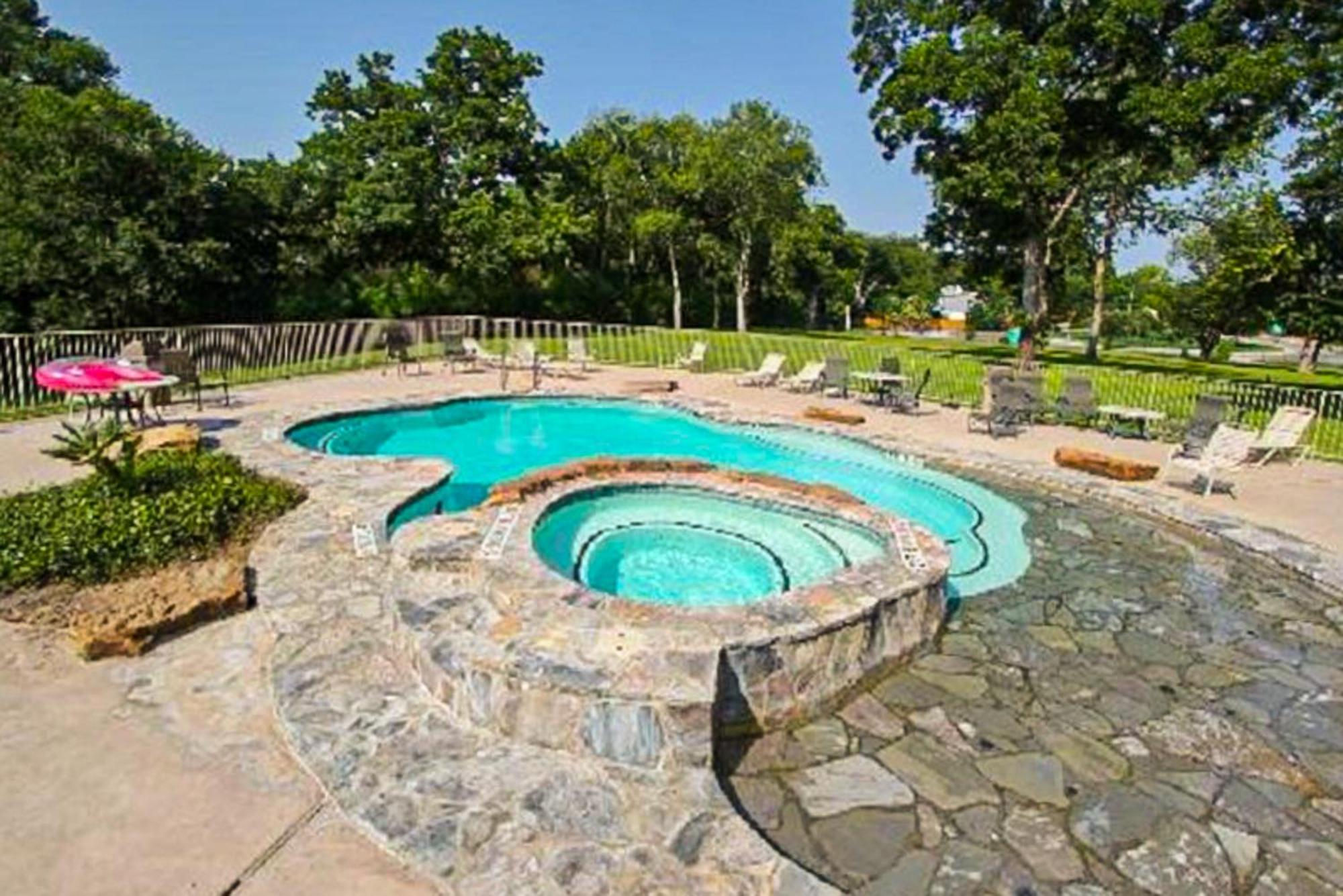 Water Wheel Resort Condo Resort New Braunfels Ngoại thất bức ảnh